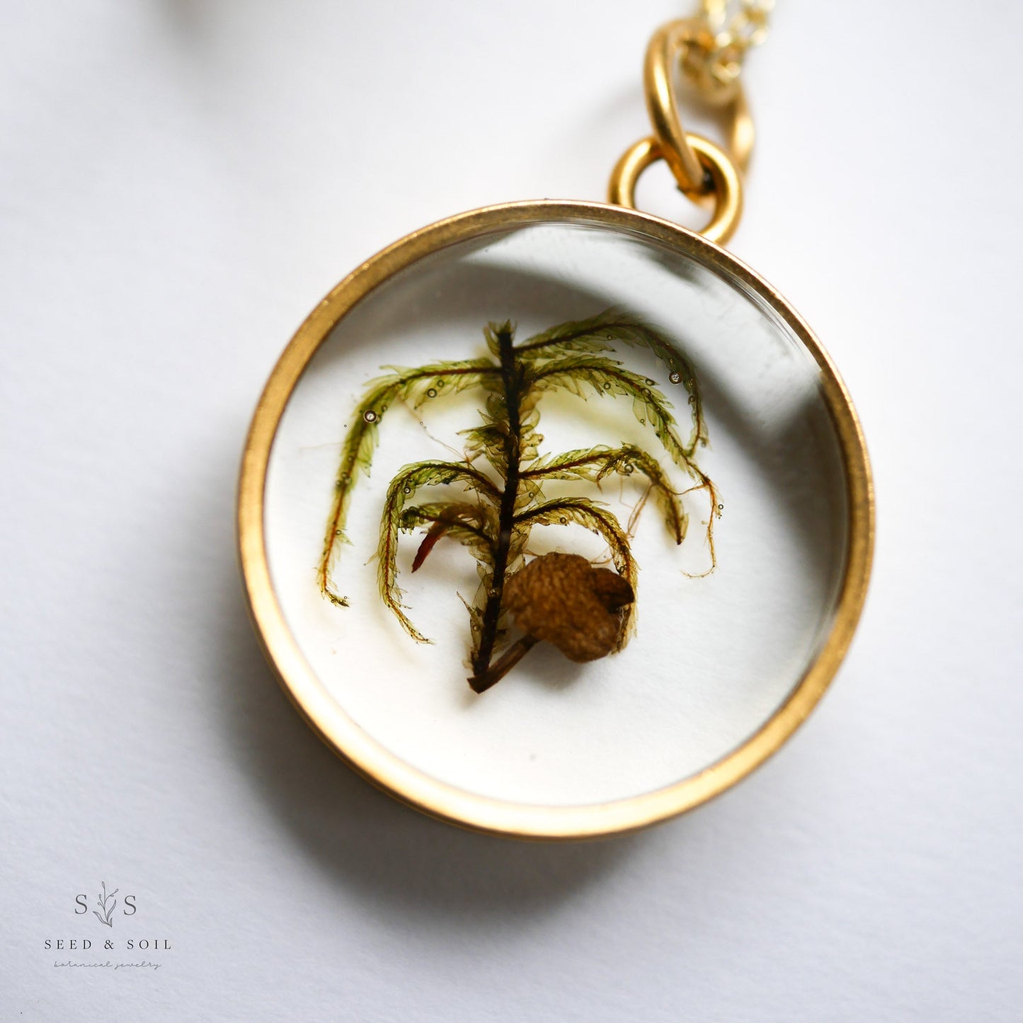 Deep Round Pendant